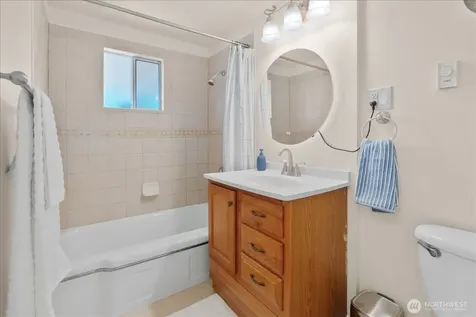1227 S Henderson Street Seattle WA 98108