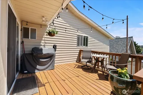 1227 S Henderson Street Seattle WA 98108