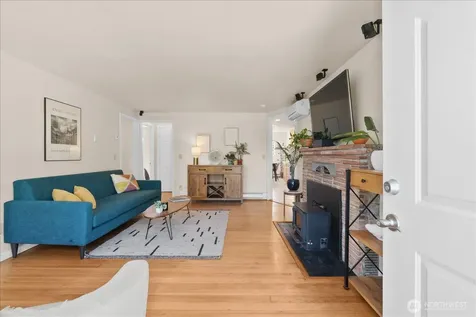 1227 S Henderson Street Seattle WA 98108