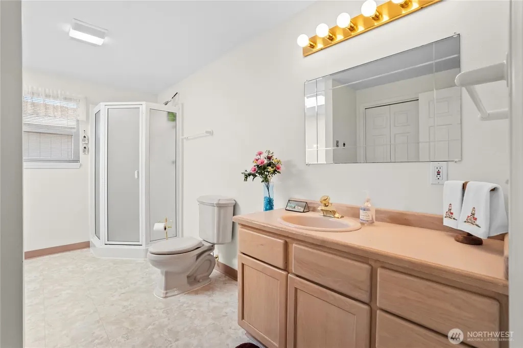 33406 H Place Ocean Park WA 98640