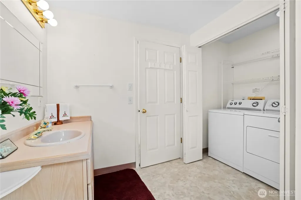 33406 H Place Ocean Park WA 98640
