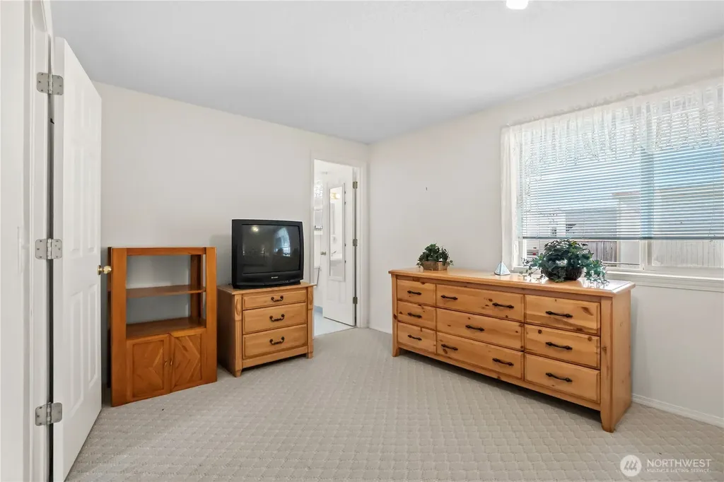 33406 H Place Ocean Park WA 98640