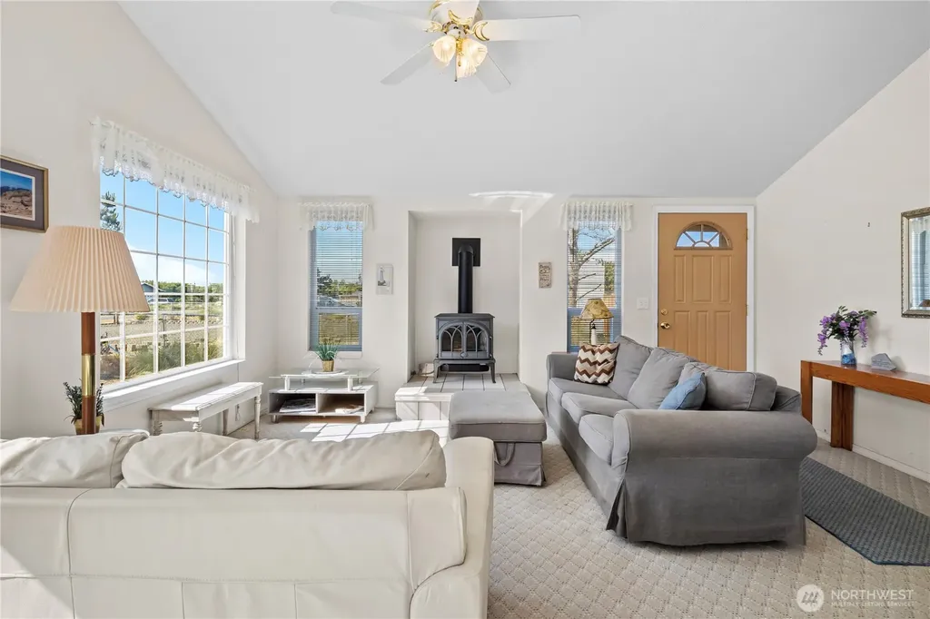33406 H Place Ocean Park WA 98640