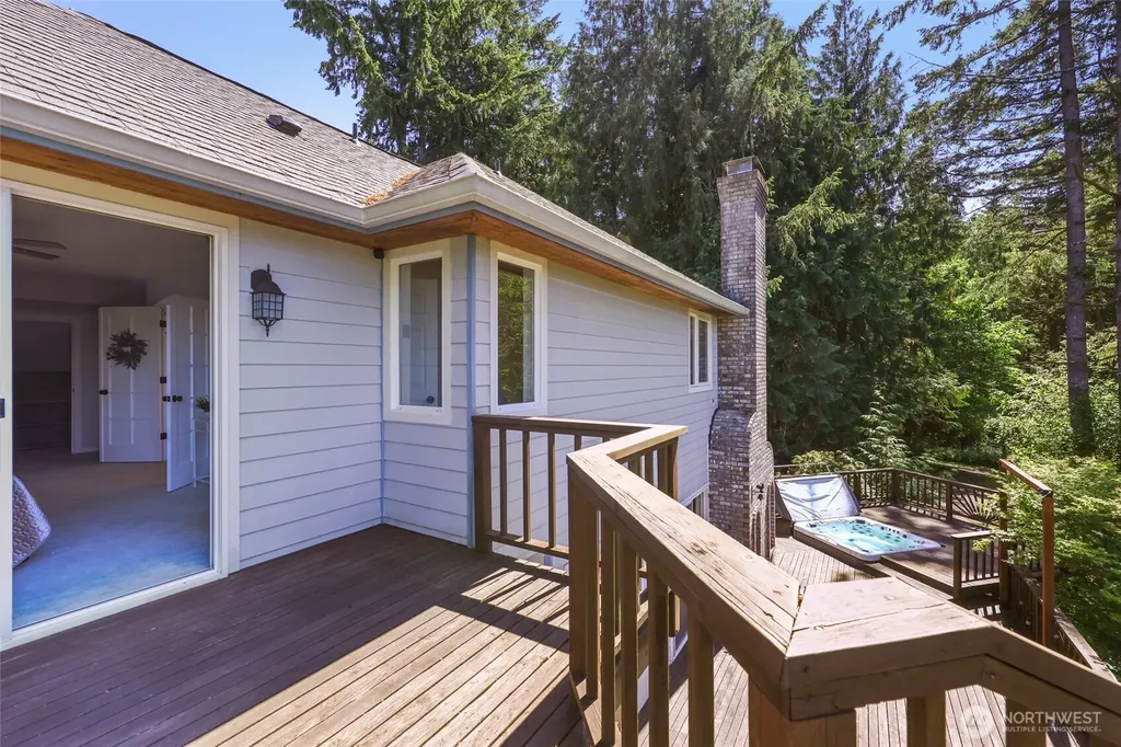 8327 Mason Way NW Olympia WA 98502