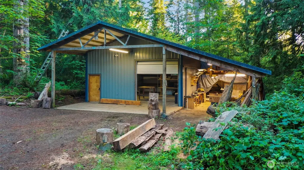 8327 Mason Way NW Olympia WA 98502