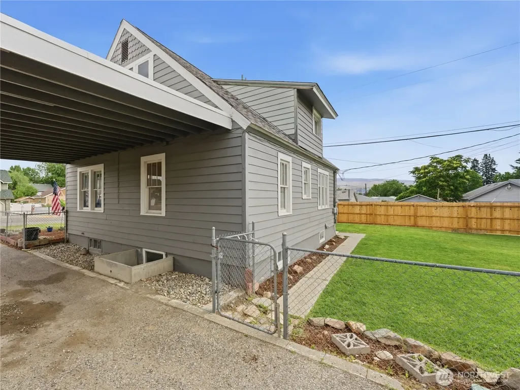 1335 Ninth Street Wenatchee WA 98801