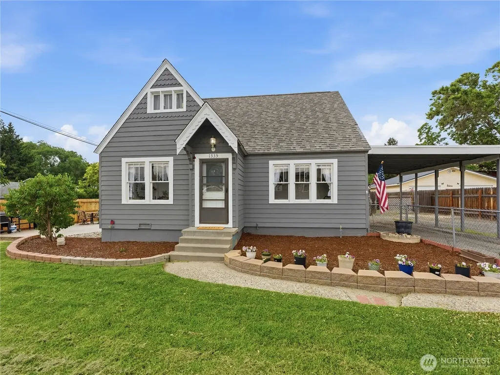 1335 Ninth Street Wenatchee WA 98801
