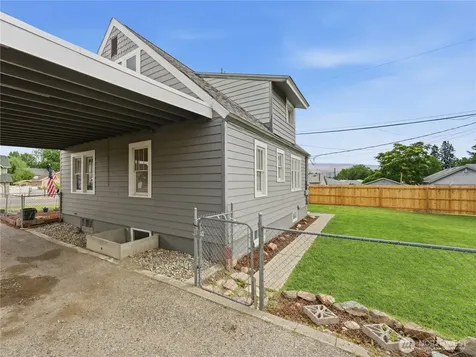 1335 Ninth Street Wenatchee WA 98801