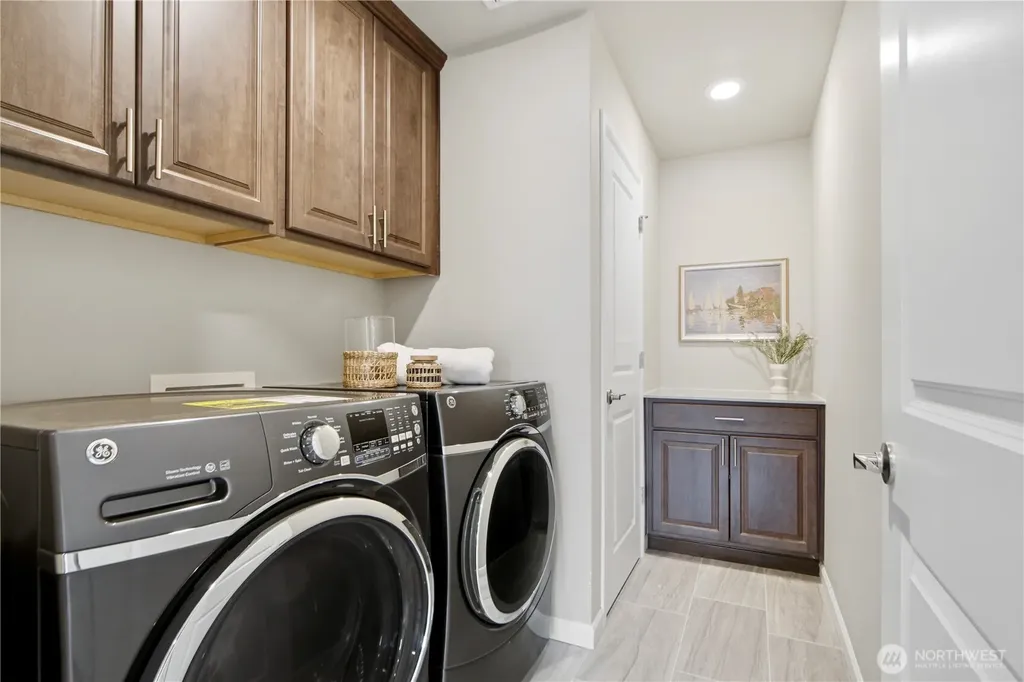 4313 235th Place SE Bothell WA 98021