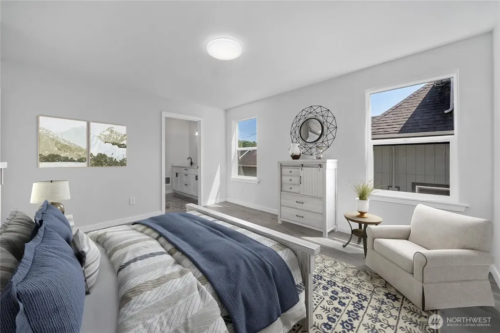2511 Bay Avenue Hoquiam WA 98550