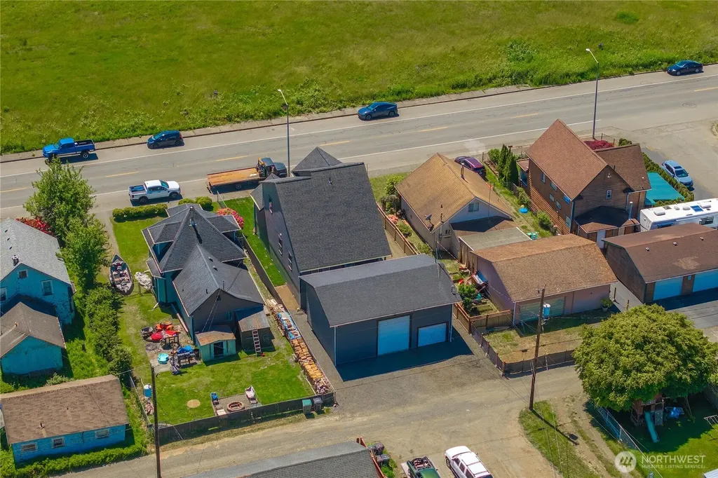 2511 Bay Avenue Hoquiam WA 98550