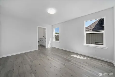 2511 Bay Avenue Hoquiam WA 98550