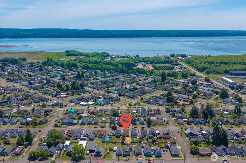 223 Karr Avenue Hoquiam WA 98550
