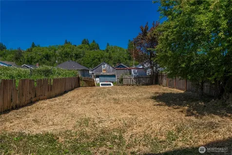 223 Karr Avenue Hoquiam WA 98550