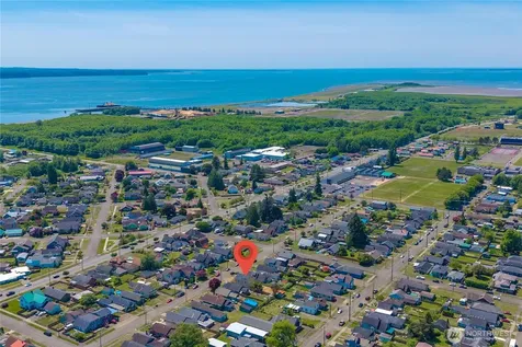 223 Karr Avenue Hoquiam WA 98550