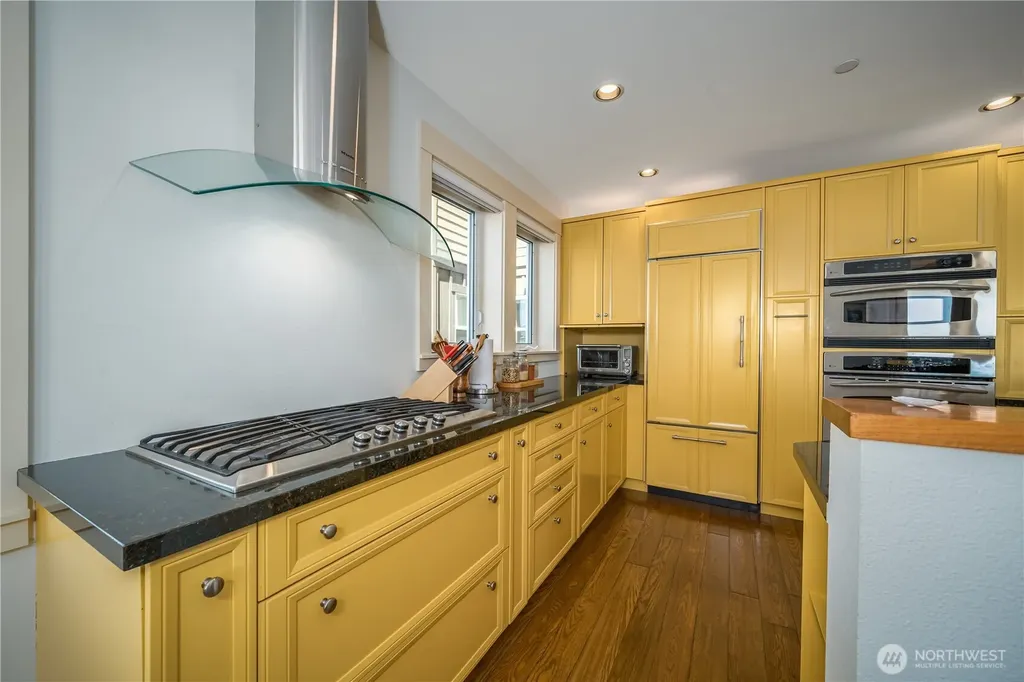 9551 NE South Beach Drive Bainbridge Island WA 98110