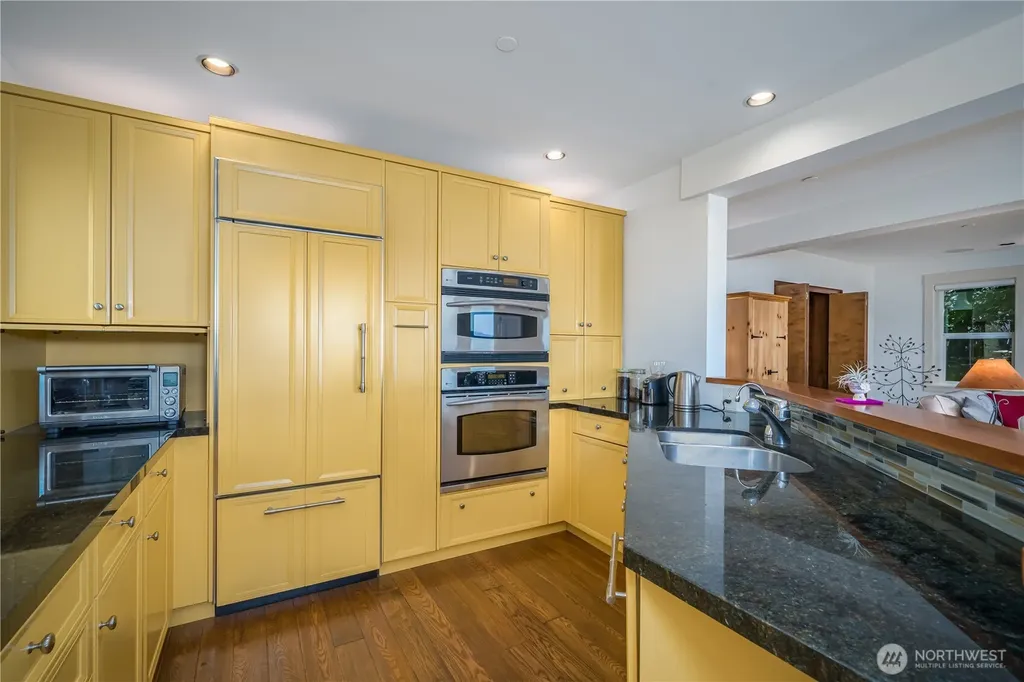 9551 NE South Beach Drive Bainbridge Island WA 98110