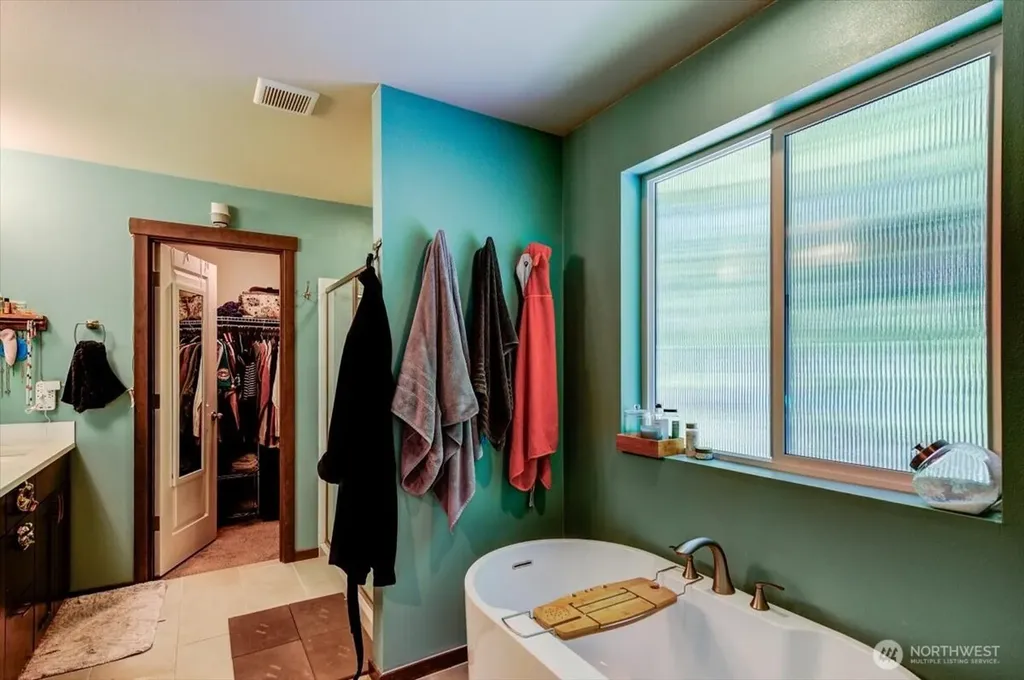 5130 Sophie Street Bremerton WA 98312