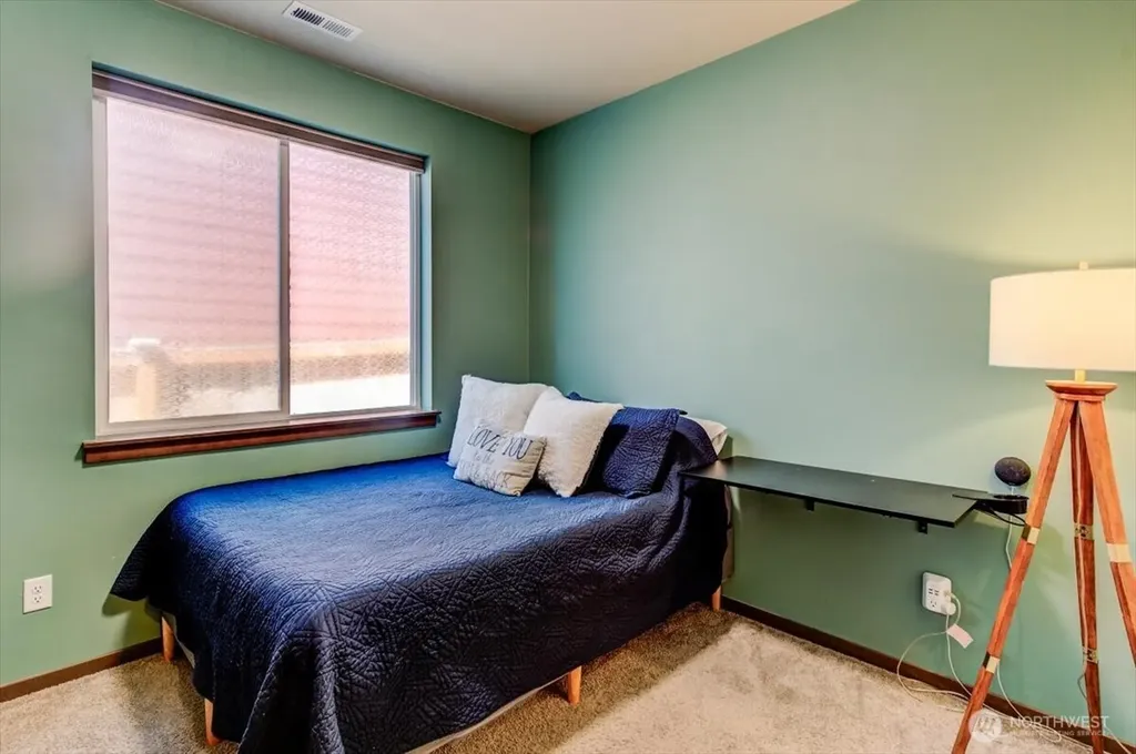5130 Sophie Street Bremerton WA 98312