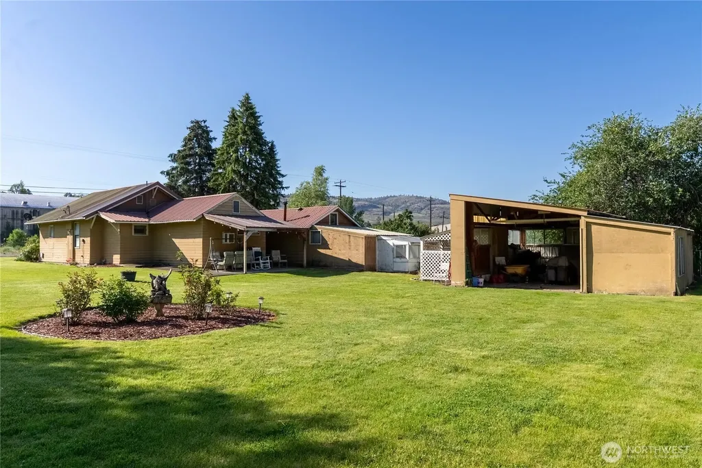 119 N Locust Way Tonasket WA 98855