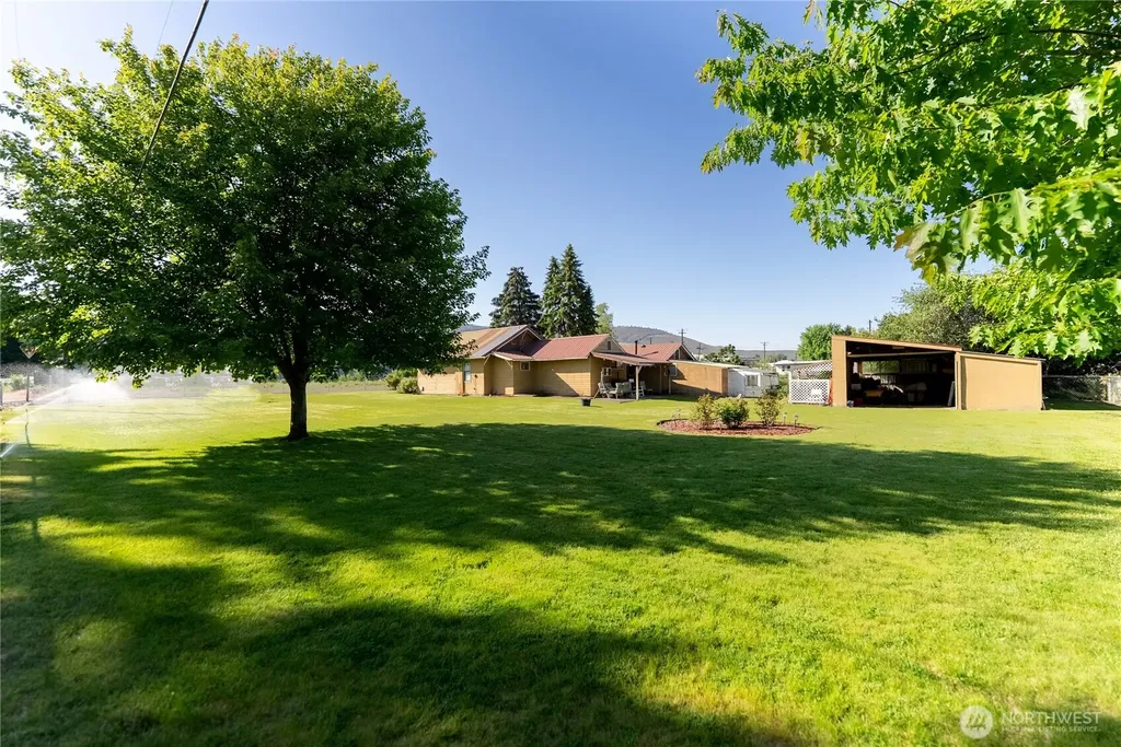 119 N Locust Way Tonasket WA 98855