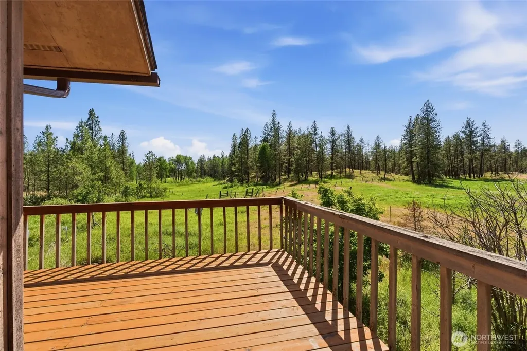 21818 S Frog Hollow Lane Cheney WA 99004