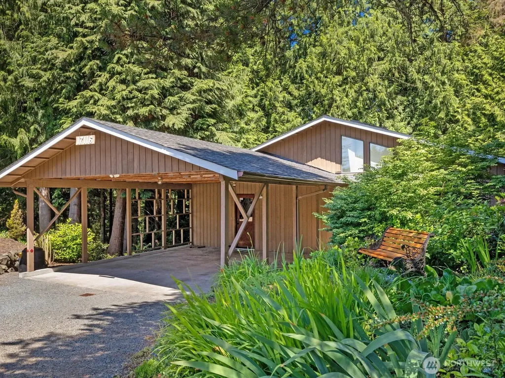 17116 Gravenstein Road Bothell WA 98012