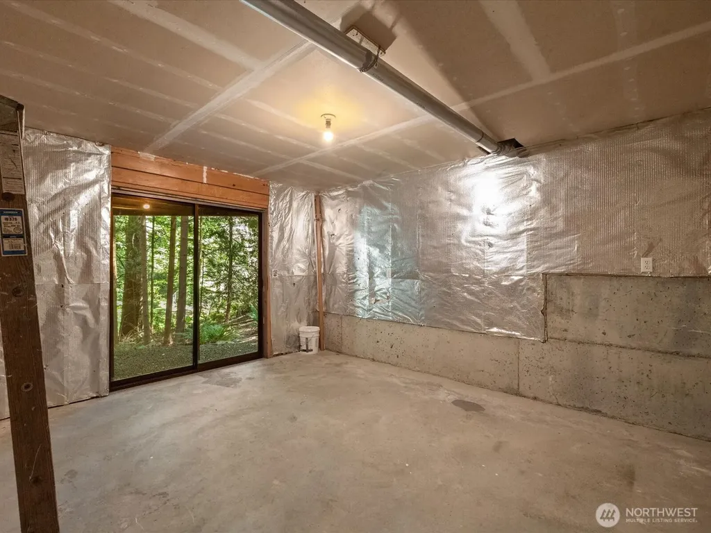 17116 Gravenstein Road Bothell WA 98012