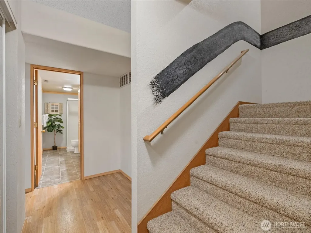 17116 Gravenstein Road Bothell WA 98012
