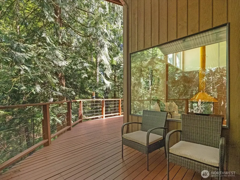 17116 Gravenstein Road Bothell WA 98012