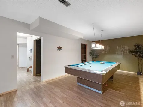 17116 Gravenstein Road Bothell WA 98012