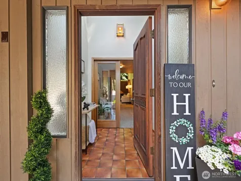 17116 Gravenstein Road Bothell WA 98012
