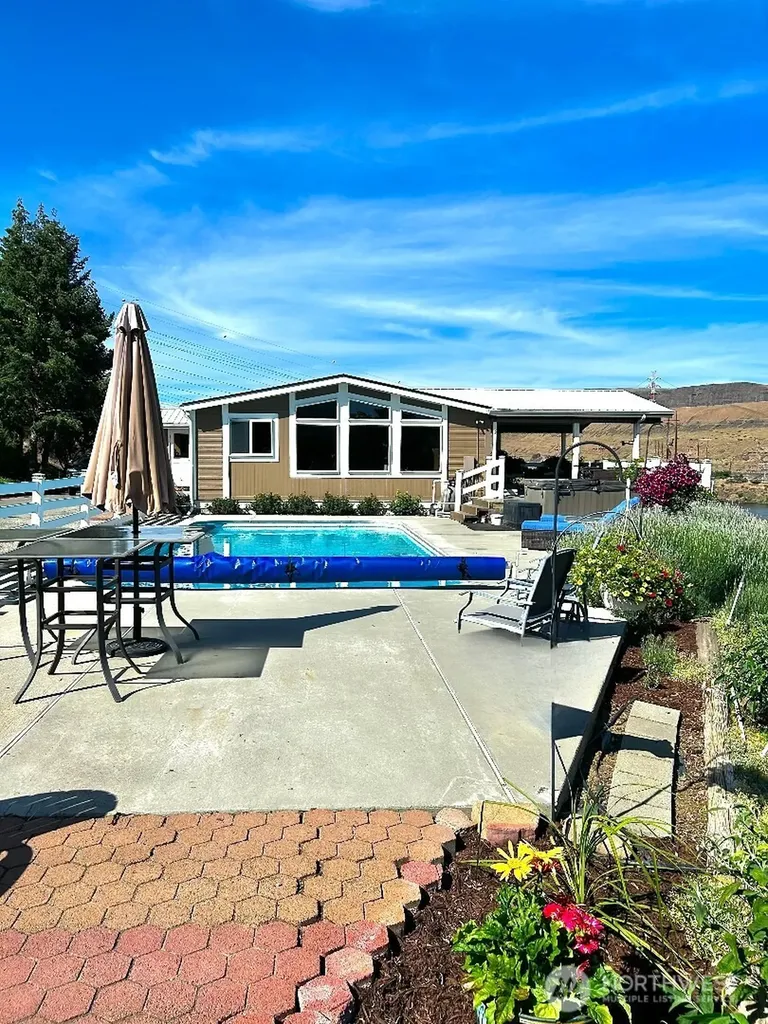 7667 Tarpiscan Road Malaga WA 98828
