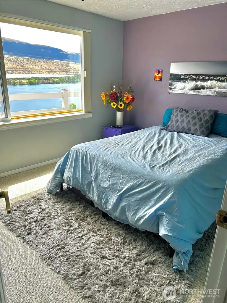 7667 Tarpiscan Road Malaga WA 98828