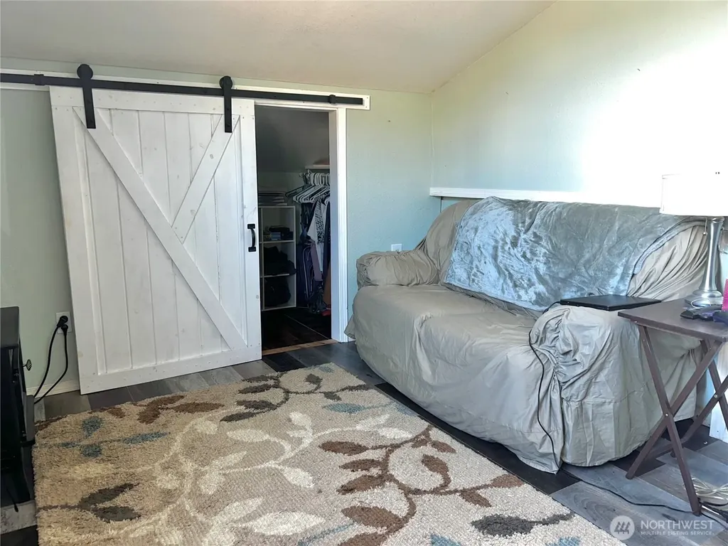 7667 Tarpiscan Road Malaga WA 98828