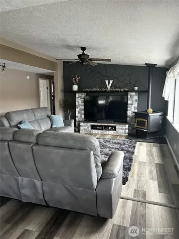 7667 Tarpiscan Road Malaga WA 98828