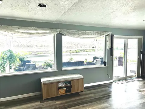 7667 Tarpiscan Road Malaga WA 98828