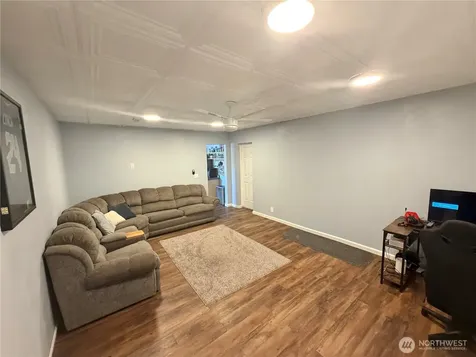 7667 Tarpiscan Road Malaga WA 98828
