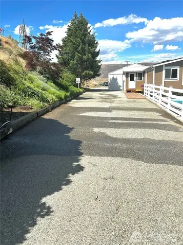 7667 Tarpiscan Road Malaga WA 98828