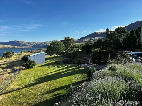 7667 Tarpiscan Road Malaga WA 98828