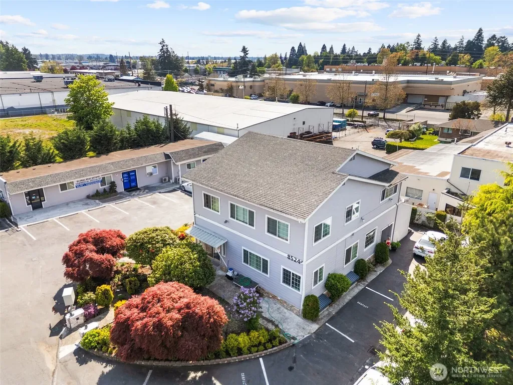 8524 S Tacoma Way Lakewood WA 98499