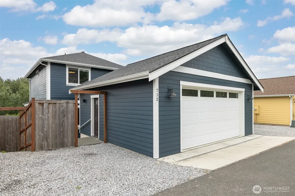 712 Blackstone Lane Bellingham WA 98226