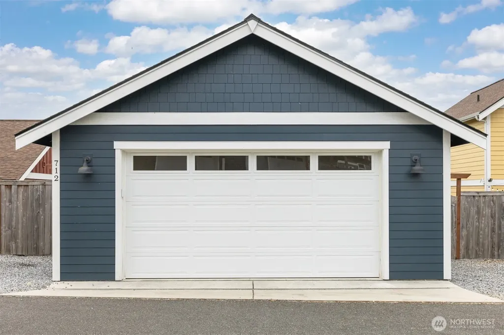712 Blackstone Lane Bellingham WA 98226
