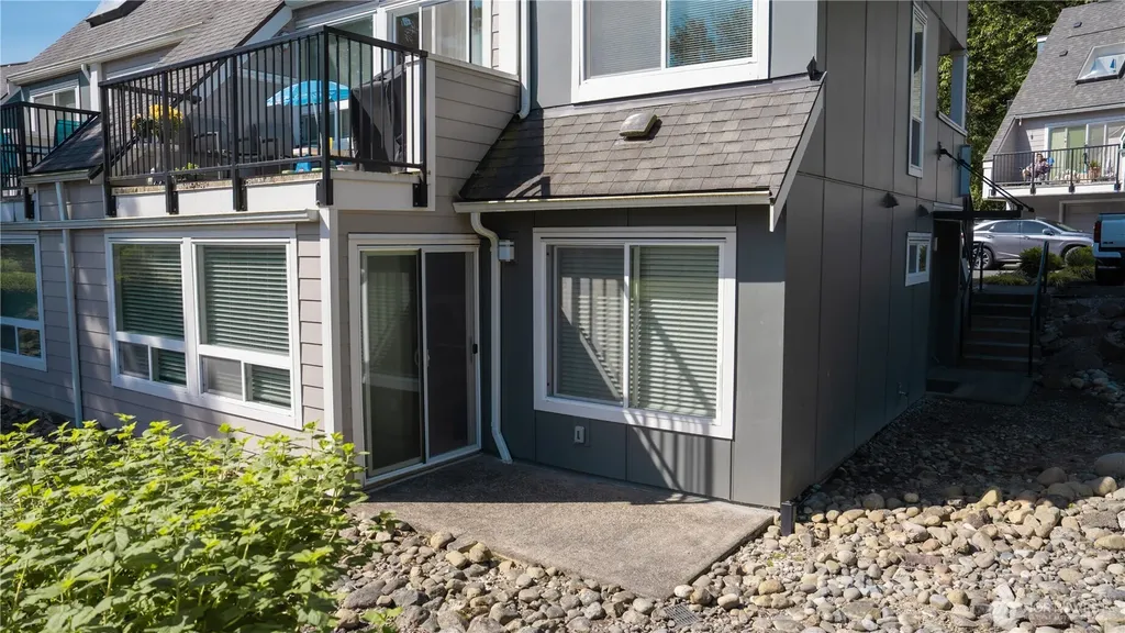 24616 45th Place S Kent WA 98032