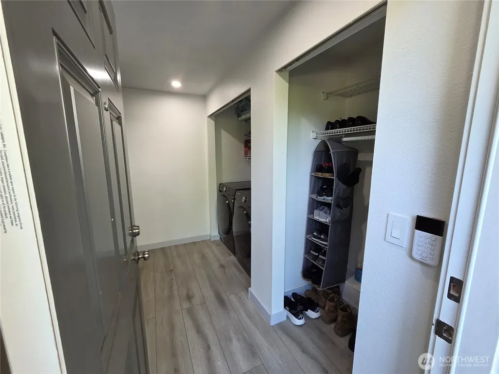 24616 45th Place S Kent WA 98032