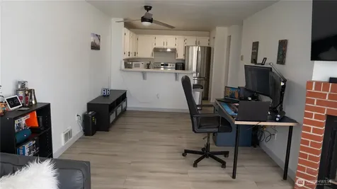 24616 45th Place S Kent WA 98032