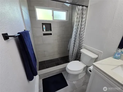 24616 45th Place S Kent WA 98032