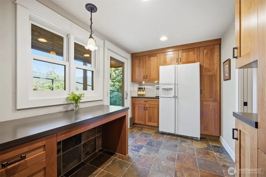 2313 Northshore Road Bellingham WA 98226