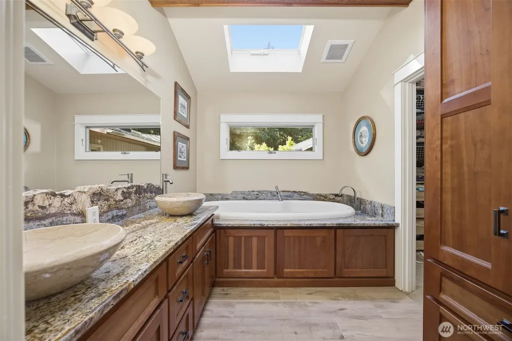 2313 Northshore Road Bellingham WA 98226