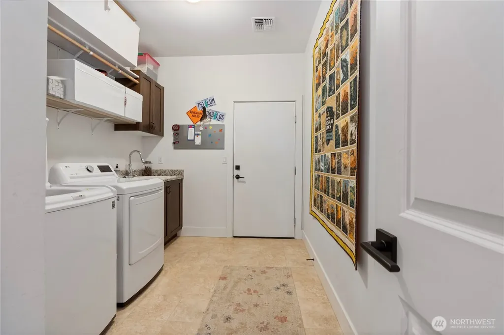20 Dunsmuir Road Port Ludlow WA 98365